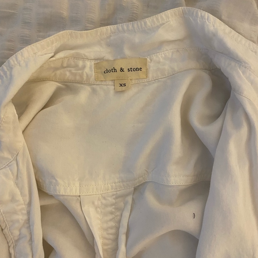 White linen button down - Picture 2 of 5
